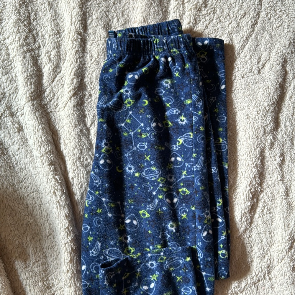 Alien | Pajamas - Picture 2 of 2
